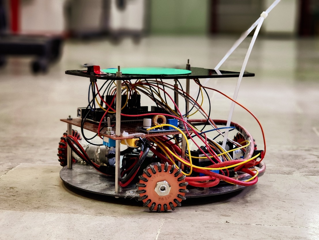 The completed path planning robot with mecanum wheels